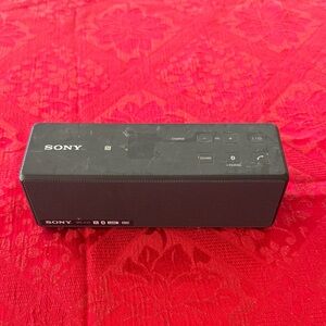 Sony Black Wireless Speaker with NFC